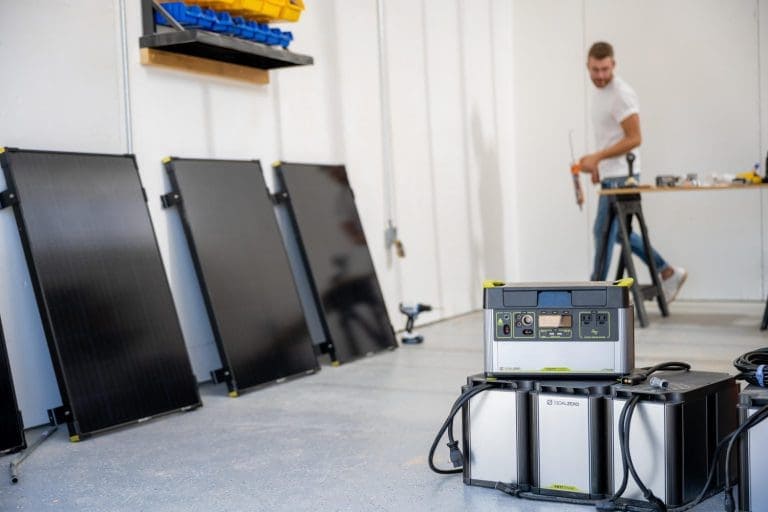 פאנל סולארי נייד GOALZERO – BOULDER 100 – תמונה 3