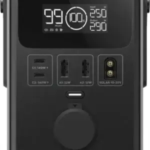 מבט קדמי על תחנת הכוח הסולארית ECOFLOW TRAIL 300 DC, המדגיש את תצוגת הטכנולוגיה הפוטו-וולטאית, יציאות/כניסות ושליטה.